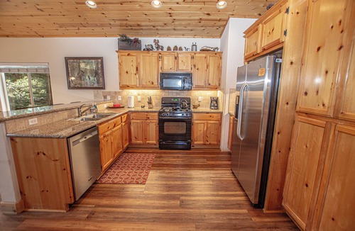 Tahoma House | Sherman by Hauserman Rentals