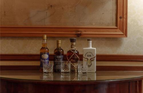 Newtonmore House | Sherramore Lodge