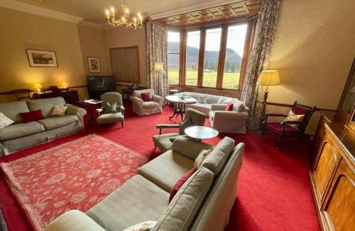 Newtonmore House | Sherramore Lodge