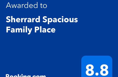 Black Hill Apartment | Sherrard Spacious Family Place