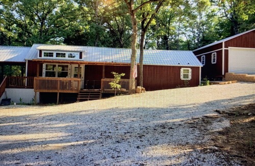Gordonville Cabin | Sherwood Shores Pine Cabin