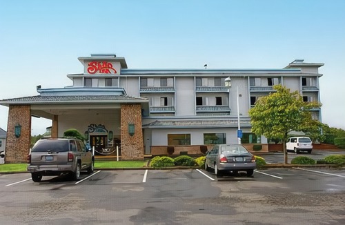 Warrenton Hotel | Shilo Inn Suites Warrenton