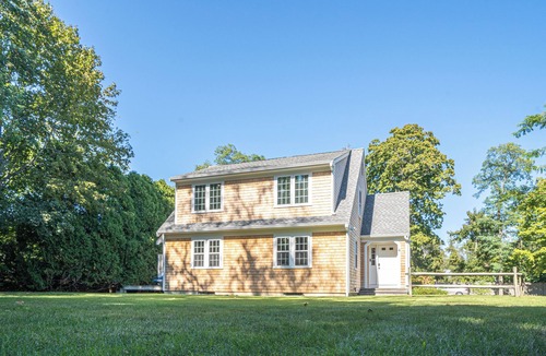 Falmouth House | Shining Sea Hideaway・Walk everywhere, 6 Beds, Newly remodeled