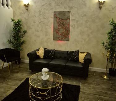 Limoux Apartment | Shiny Cloud Love Room