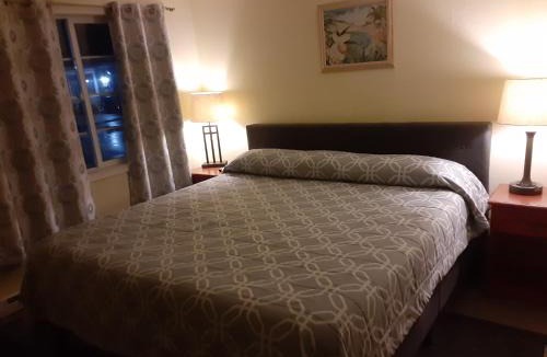 Aberdeen Hotel | Shiny Motel