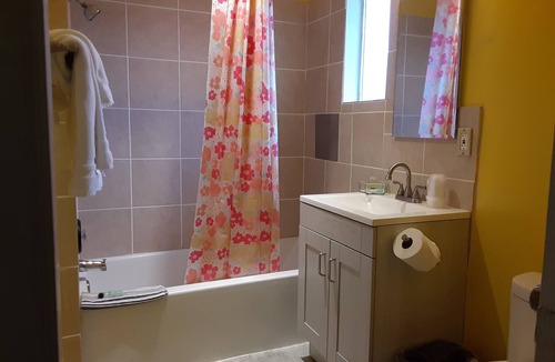 Aberdeen Hotel | Shiny Motel