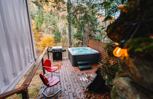 Rockbridge Cabin | Shipping Container Cabin