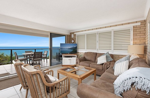 Moffat Beach Apartment | Shipton Lodge unit 3 Moffat Beach QLD