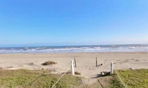 Galveston House | Shipwrecked Getaway For 6