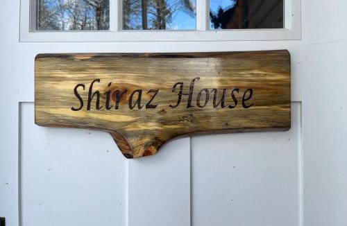 North Creek Apartment | Shiraz House