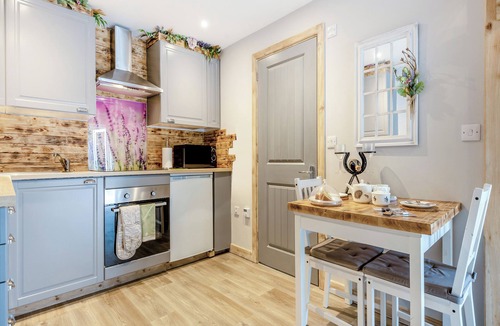 Bisterne Cottage | Shire Cottage - UK50416