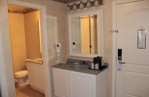 Houlton Hotel | Shiretown Inn & Suites