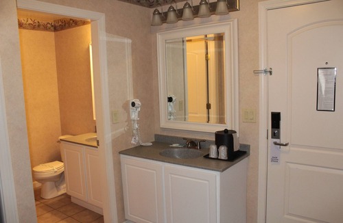 Houlton Hotel | Shiretown Inn & Suites