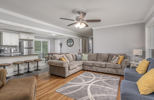 Graysville House | Shirley Cottage