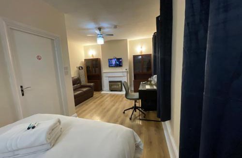 Kidbrooke with Hornfair House | Shooters Hill Stay