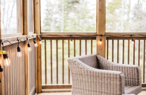 Dwight House | Shooting Star Lodge BBQ Firepit SPA Relax