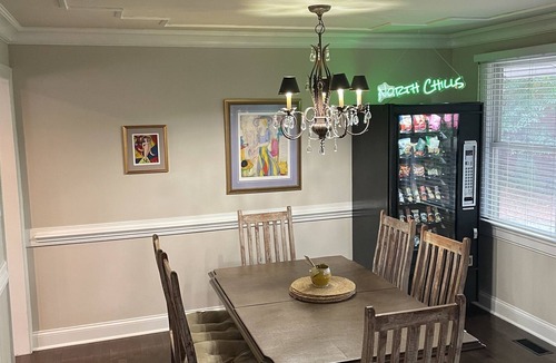 North Hills House | Shop, Dine, Relax @ North Hills Main | Stay & Play