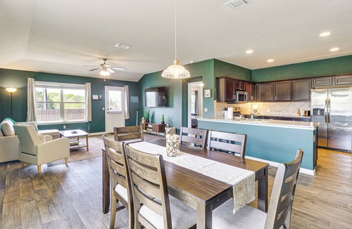 McNeil House | Shop, Dine & Unwind: Pet-Friendly Home in Austin!