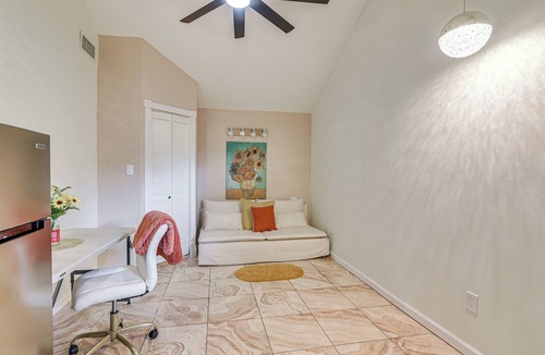 Greater Fondren Southwest Apartment | Shop & Explore: Duplex Unit 8 Mi to NRG Stadium!