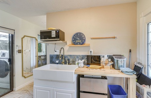 Greater Fondren Southwest Apartment | Shop & Explore: Duplex Unit 8 Mi to NRG Stadium!