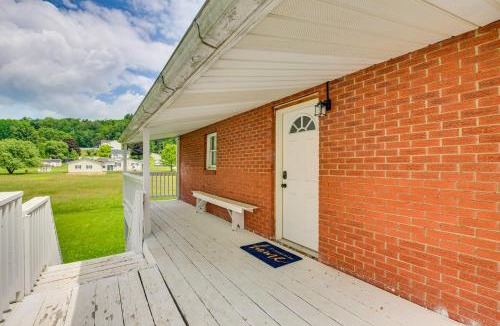 Clearfield Apartment | Shop, Explore & Relax! Apt 3 Mi to Dtwn Clearfield