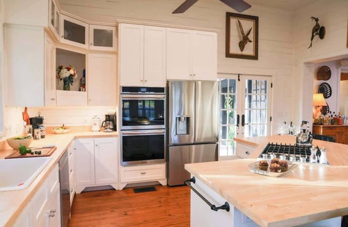 Fayetteville House | Shop, Swim & Soak in the Views | Near Round Top