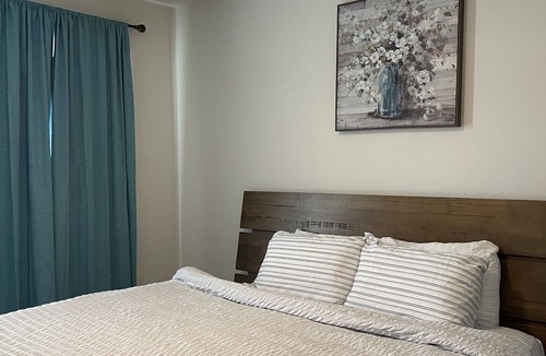 Legacy Park Apartment | Shoppers Heaven by ReneStays