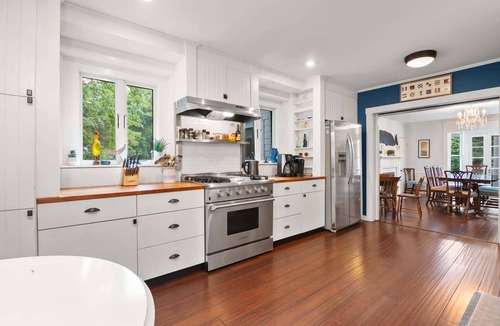 Yarmouth Port House | Shopping Restaurants 6 mins to Beach! AC!
