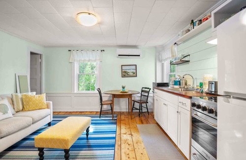 Yarmouth Port House | Shopping Restaurants 6 mins to Beach! AC!