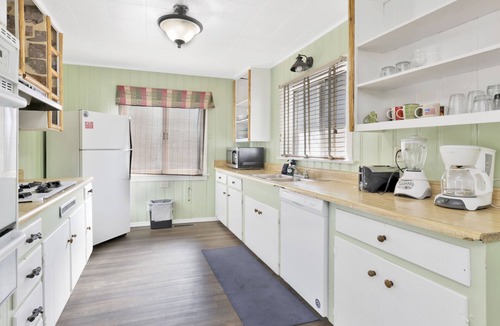 Big Bear Lake Cabin | Shore Acres Lakefront Lodge at Big Bear Lake