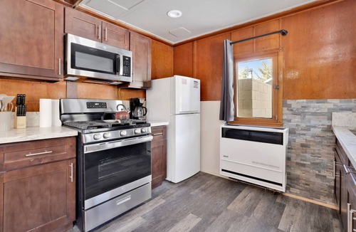 Big Bear Lake Cabin | Shore Acres Lakefront Lodge at Big Bear Lake