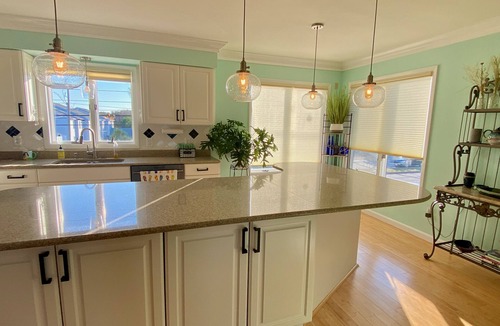 Willoughby Spit Condo | Shore Beats Work . Direct Beachfront!