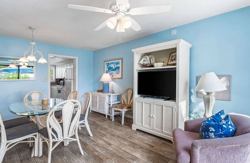 Destin House | Shore Beats Work - Free Beach Service
