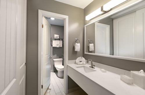 Motel District Hotel | Shore Cliff Hotel