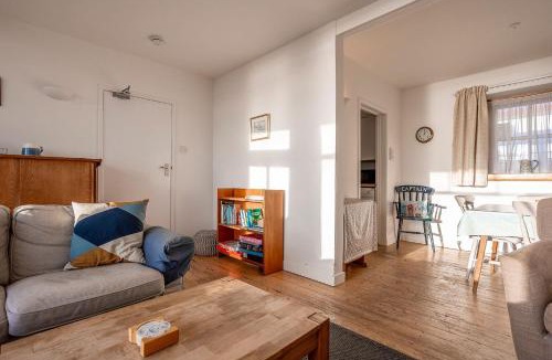 Lower Largo House | Shore Cottage - Lower Largo