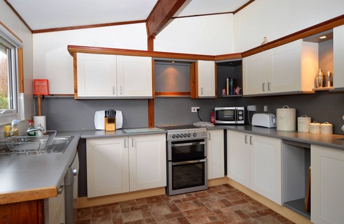 Tighnabruaich Ski Chalet | Shore front location, private beach, Loch Fyne, Argyll. Sleeps 6