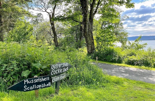 Tighnabruaich Ski Chalet | Shore front location, private beach, Loch Fyne, Argyll. Sleeps 6