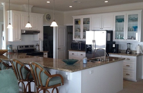 Port Bolivar House | Shore Haven - 2 Bedrooms, 2 Bath, Sleeps 10 - Beach Front!