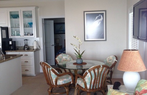 Port Bolivar House | Shore Haven - 2 Bedrooms, 2 Bath, Sleeps 10 - Beach Front!