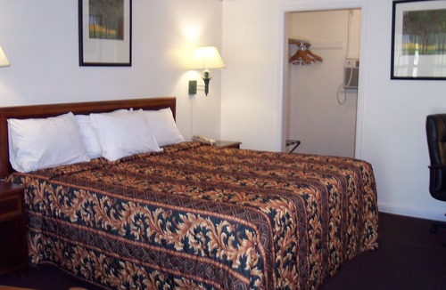Allenwood Hotel | Shore Hills Motel
