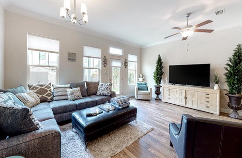 Crescent Beach House | Shore Thing