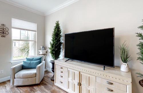 Crescent Beach House | Shore Thing