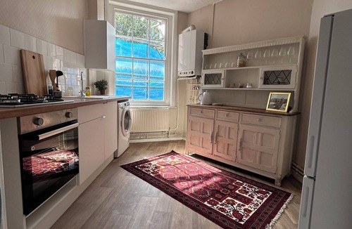 Weavers Apartment | Shoreditch historical flat.