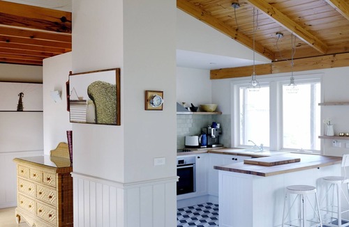 Shoreham House | Shoreham Cottage by the sea