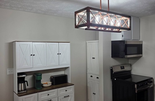 Groveoak House | Shoreland Retreat 4 Bedroom house in Scottsboro with access to Guntersville Lake