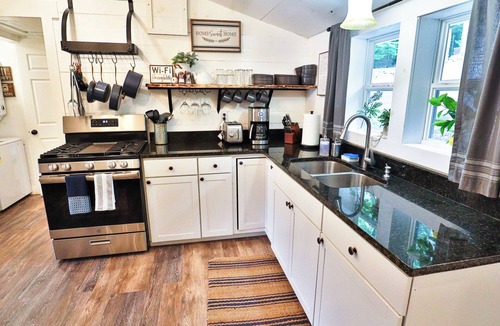 Fort Ann House | SHORELINE CHATEAU-LAKEFRONT-LARGE DOCK-GAMEROOM- HOT TUB-WALK OUT DECK-LAKE VIEW