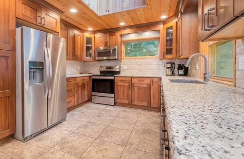 Swanton House | Shoreline Chateau | Private Dock, Fire Pit, Views!