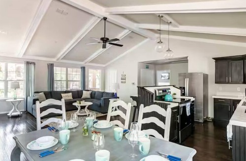 Pottsboro House | Shoreline Cottage & Barn-doninium, 8 beds, pet friendly by Lake Texoma