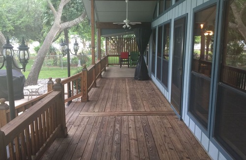 Gun Barrel City House | Shoreline Escape - Waterfront Relaxation