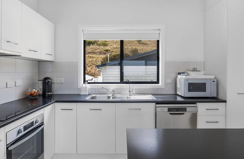 Wirrina Cove House | Shoreline Escape - 21/1 Paradise Drive